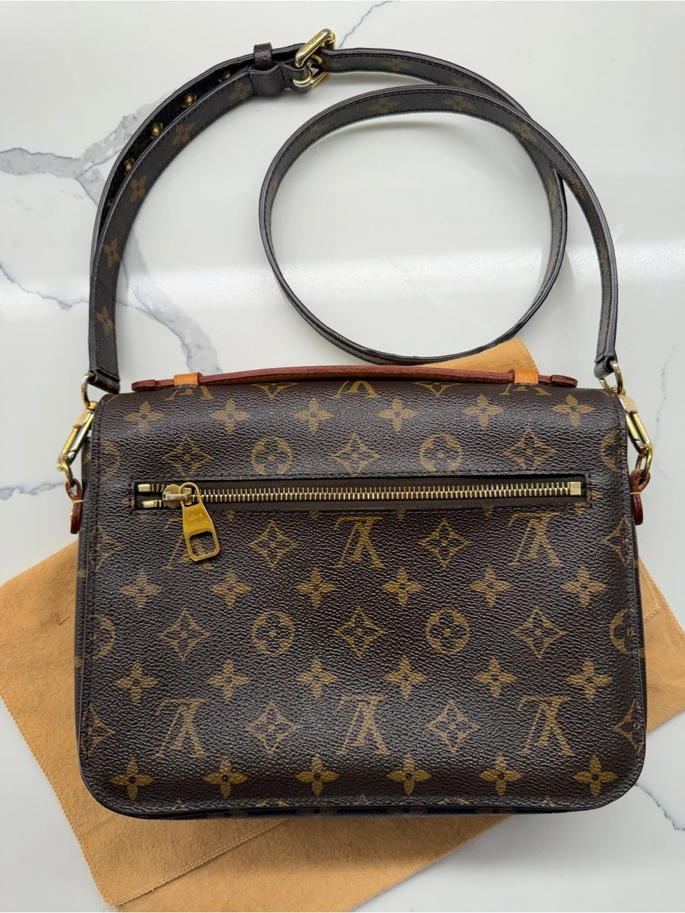 Louis Vuitton Monogram Pochette Metis